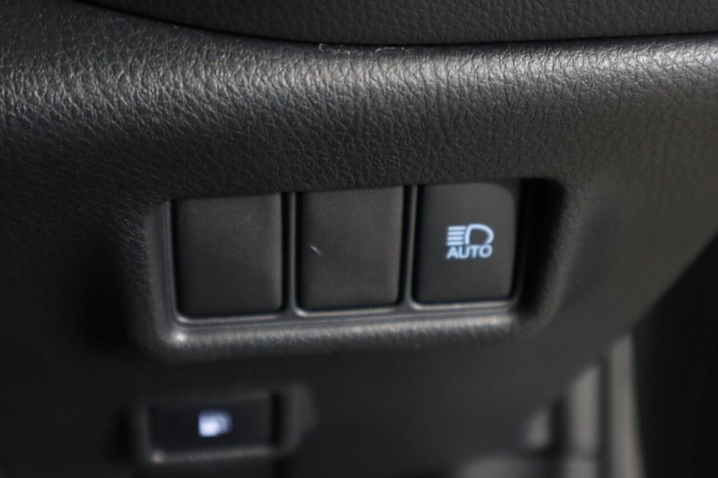 Used Toyota C-HR 2022 for sale - 76386324: Photo 24