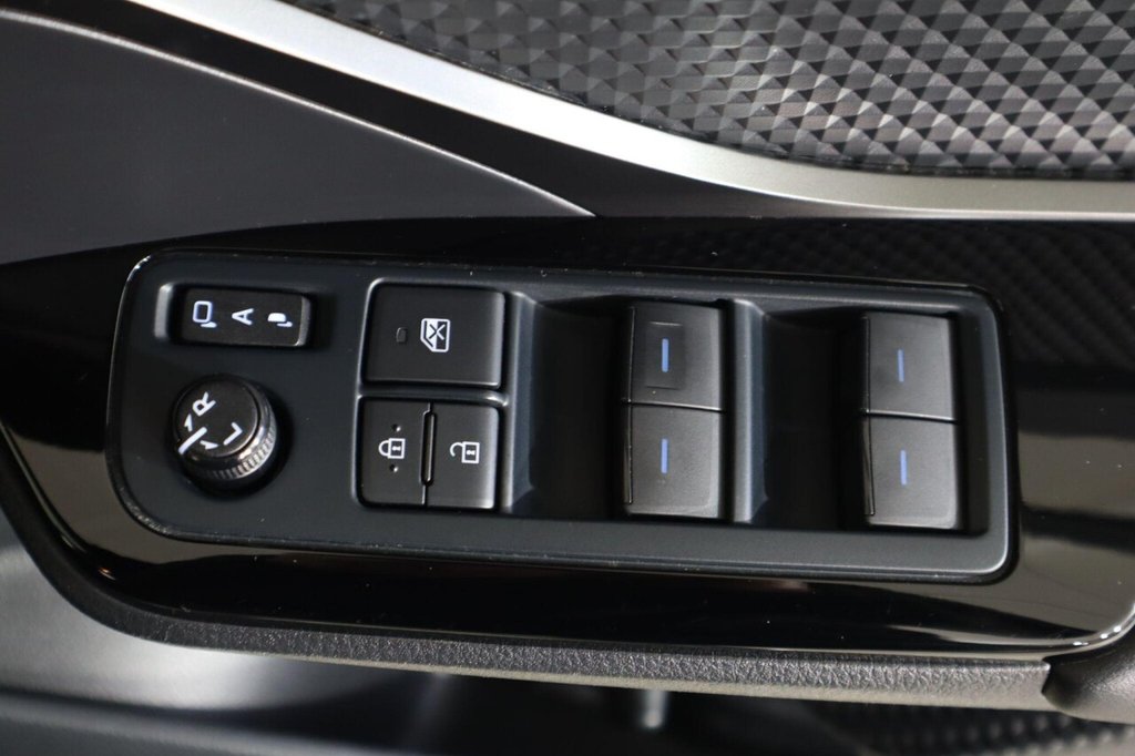 Used Toyota C-HR 2022 for sale - 76386324: Photo 26