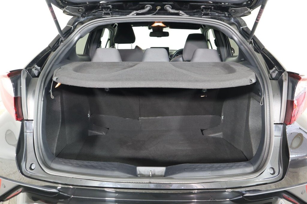 Used Toyota C-HR 2022 for sale - 76386324: Photo 44