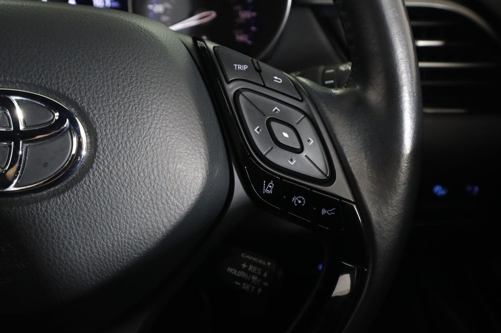 Used Toyota C-HR 2022 for sale - 76406684: Photo 16