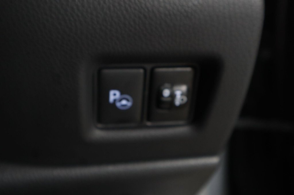 Used Toyota C-HR 2022 for sale - 76406684: Photo 24