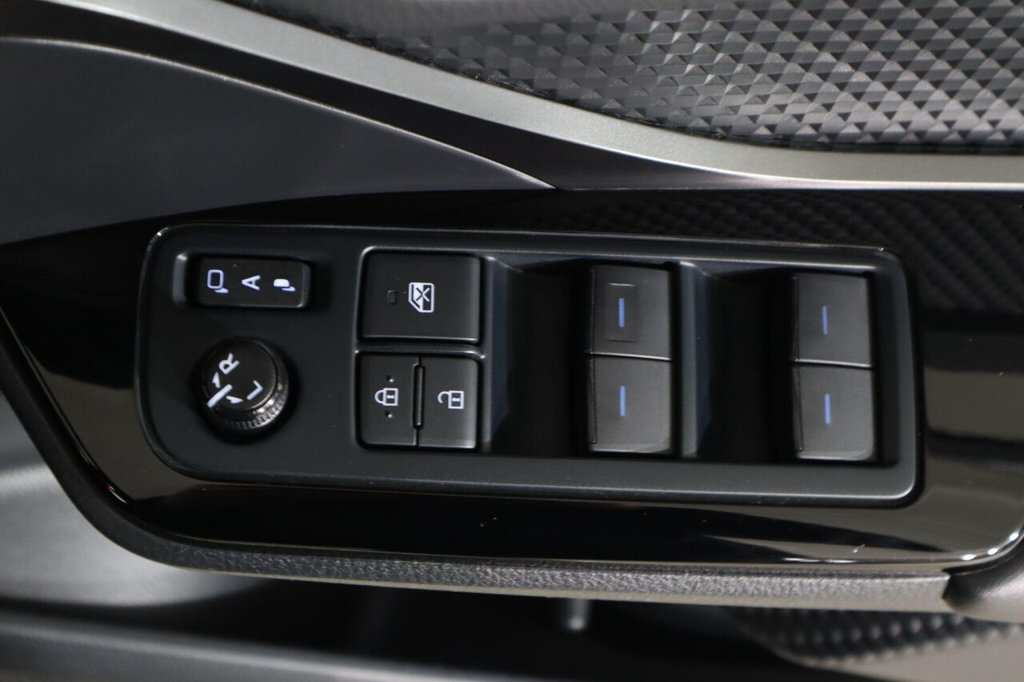 Used Toyota C-HR 2022 for sale - 76406684: Photo 26