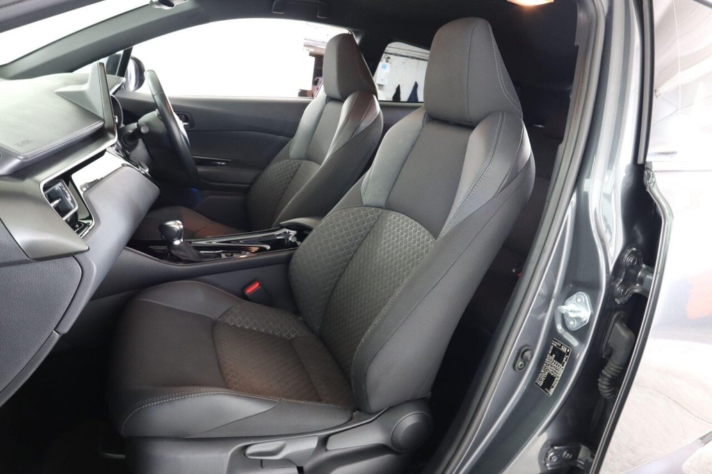 Used Toyota C-HR 2022 for sale - 76406684: Photo 46