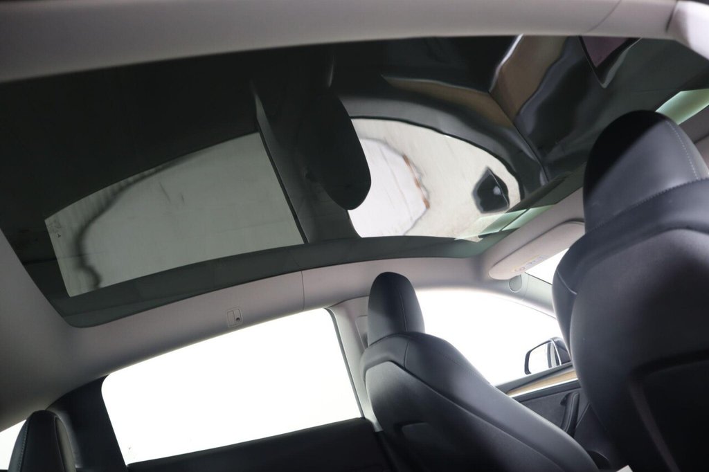 Used Tesla Model Y 2022 for sale - 77328022: Photo 13