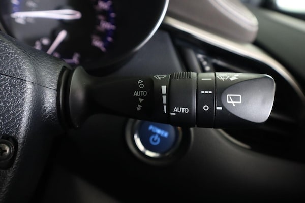 Used Toyota C-HR 2019 for sale - 76303912: Photo 19
