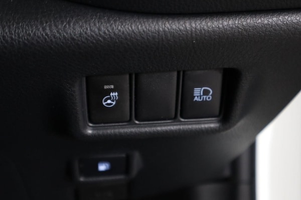 Used Toyota C-HR 2019 for sale - 76303912: Photo 26