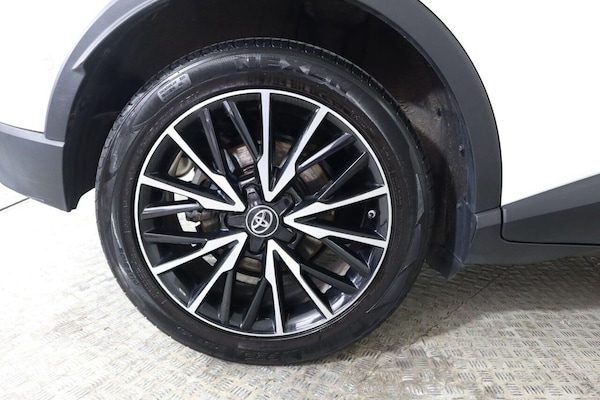 Used Toyota C-HR 2019 for sale - 76303912: Photo 32