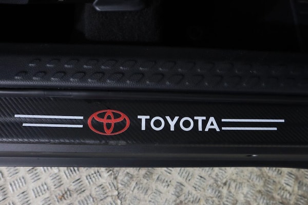 Used Toyota C-HR 2019 for sale - 76303912: Photo 50