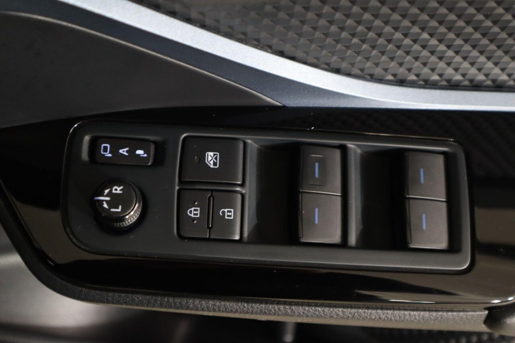 Used Toyota C-HR 2022 for sale - 76080807: Photo 29