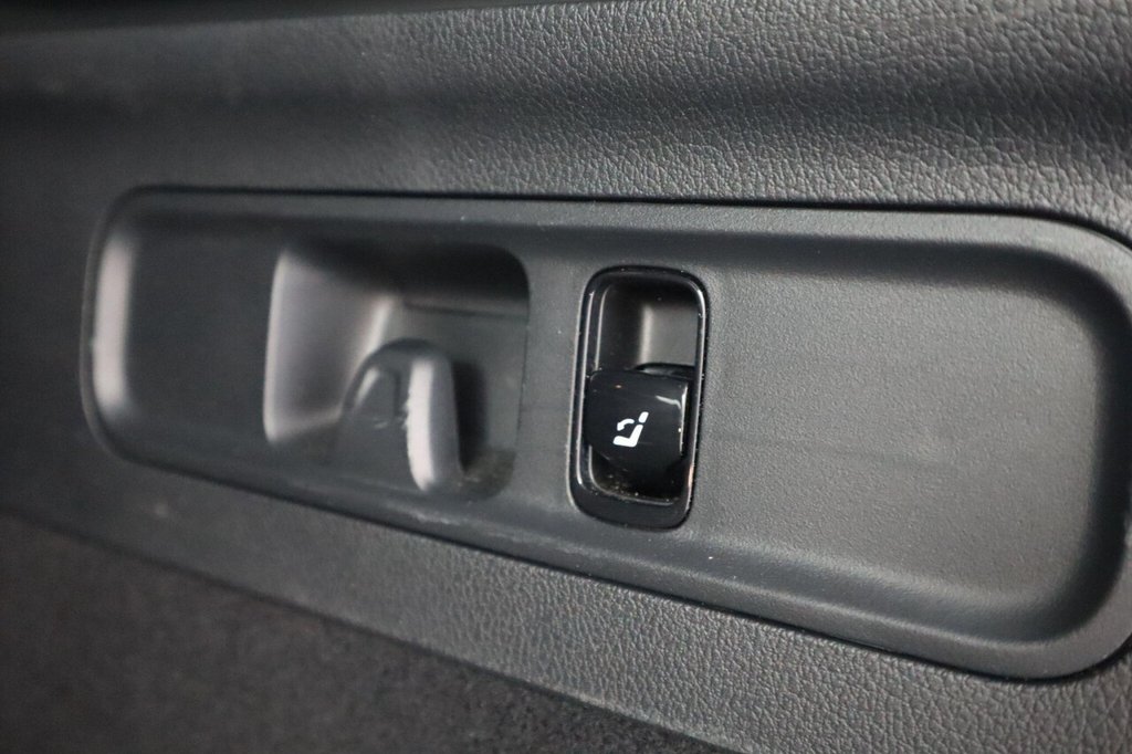 Used Mercedes-Benz GLC 2023 for sale - 77027506: Photo 18