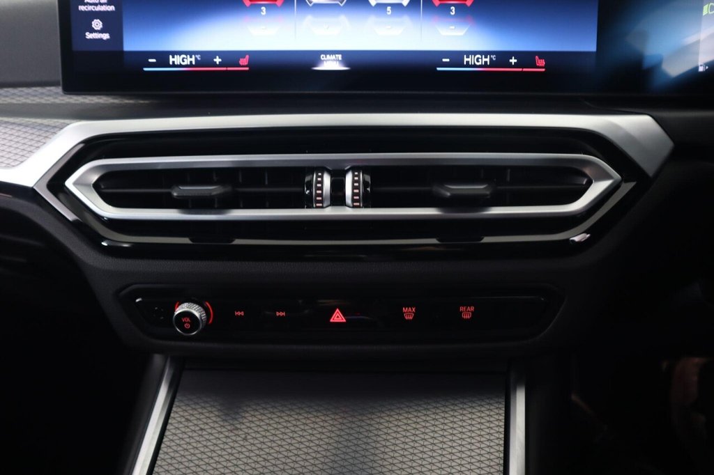 Used BMW 3 Series 2024 for sale - 77408582: Photo 30