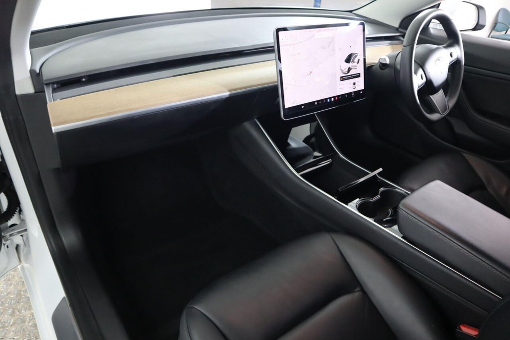 Used Tesla Model 3 2020 for sale - 76900860: Photo 11