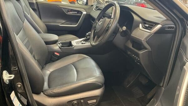 Used Toyota RAV4 2021 for sale - 77551719: Photo 8