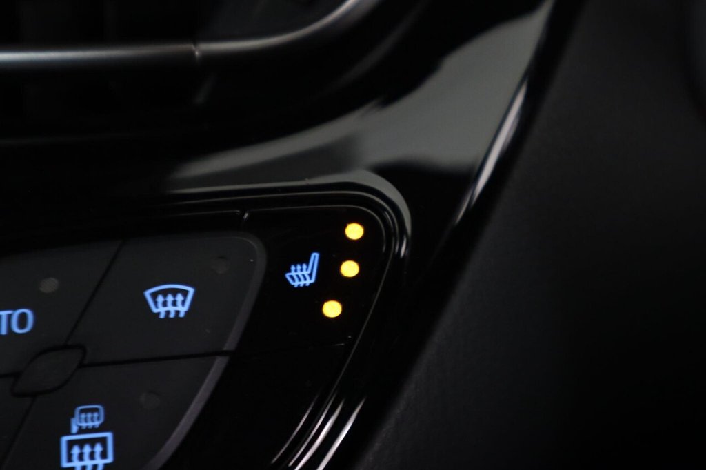 Used Toyota C-HR 2022 for sale - 76470514: Photo 24