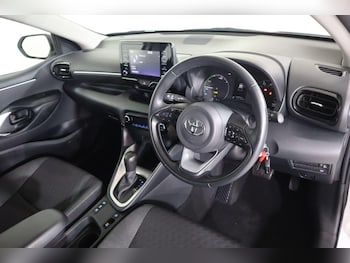 Used Toyota Yaris 2023 for sale - 79072366: Photo