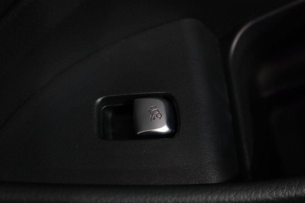 Used Mercedes-Benz E Class 2020 for sale - 76559472: Photo 27