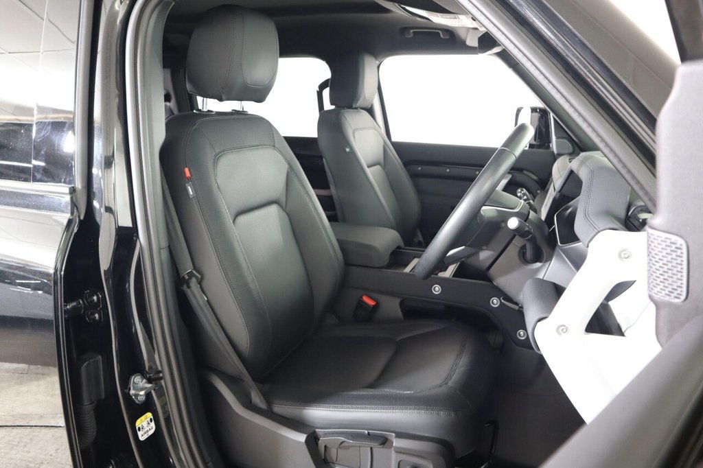 Used Land Rover Defender 2023 for sale - 76482214: Photo 13