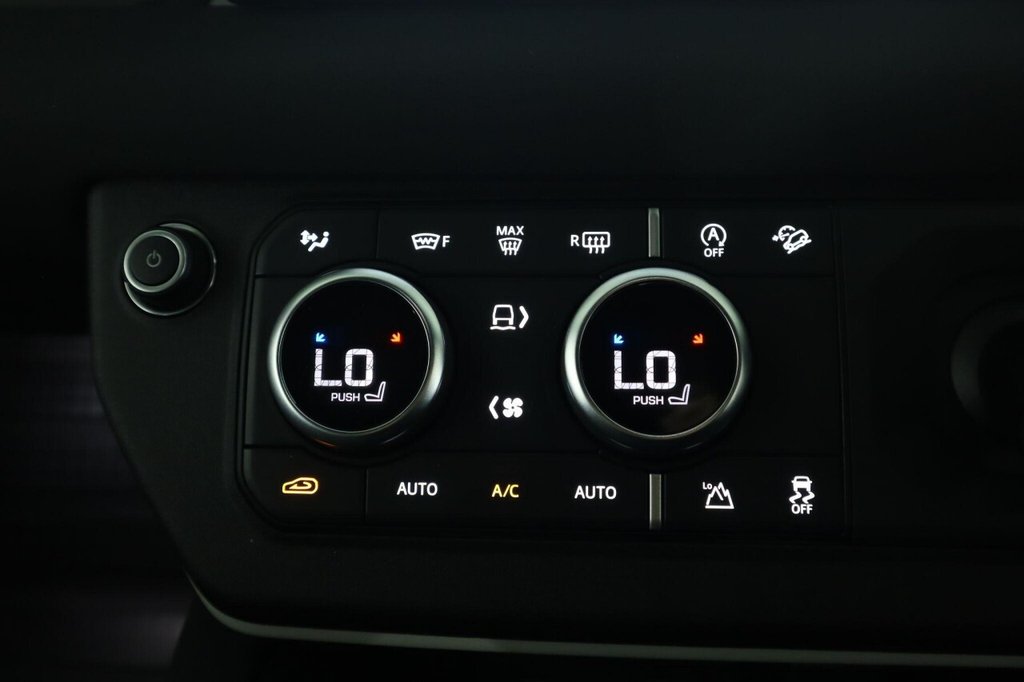 Used Land Rover Defender 2023 for sale - 76482214: Photo 20