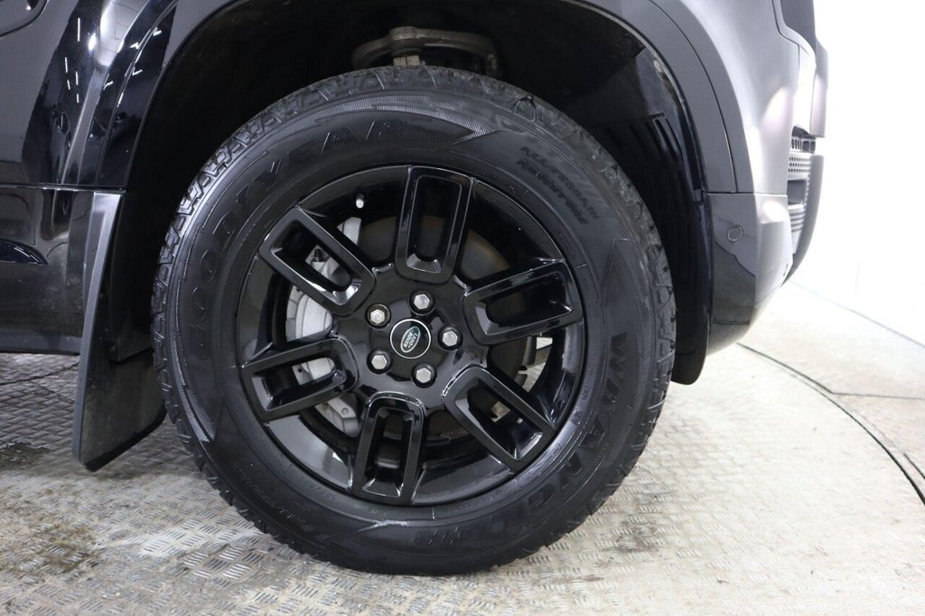 Used Land Rover Defender 2023 for sale - 76482214: Photo 29