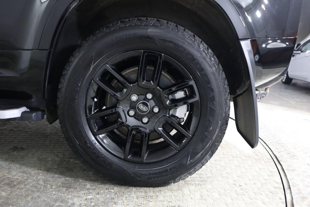 Used Land Rover Defender 2023 for sale - 76482214: Photo 31