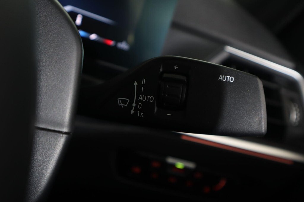 Used BMW 3 Series 2024 for sale - 77905398: Photo 18