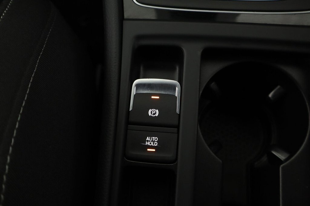 Used Volkswagen Golf 2019 for sale - 76291721: Photo 23