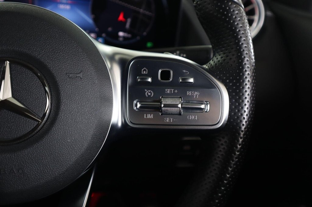 Used Mercedes-Benz GLA 2021 for sale - 77302757: Photo 17