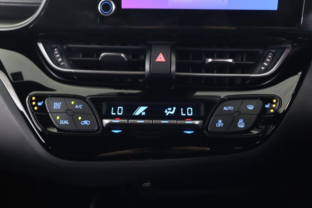 Used Toyota C-HR 2023 for sale - 78030817: Photo 32