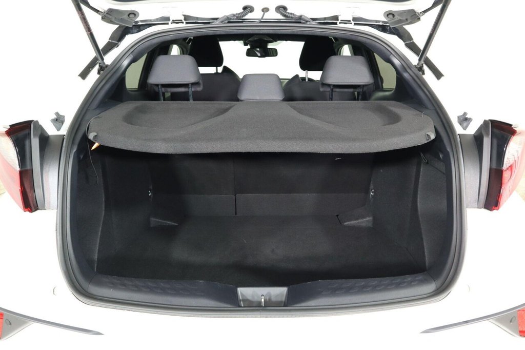 Used Toyota C-HR 2023 for sale - 78030817: Photo 43