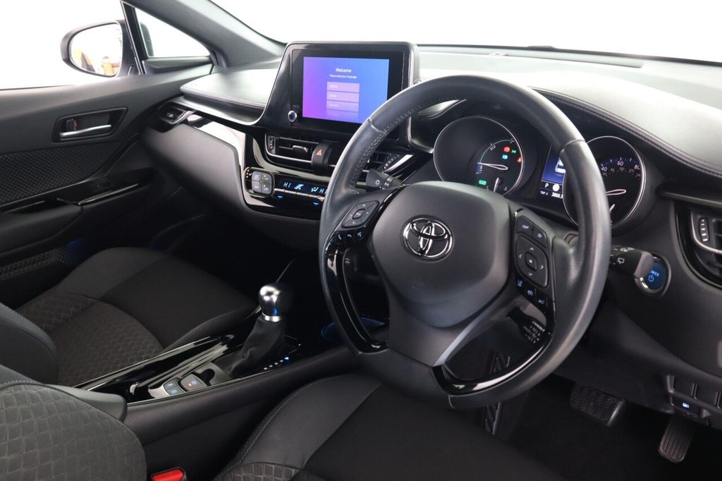 Used Toyota C-HR 2023 for sale - 78030817: Photo 47