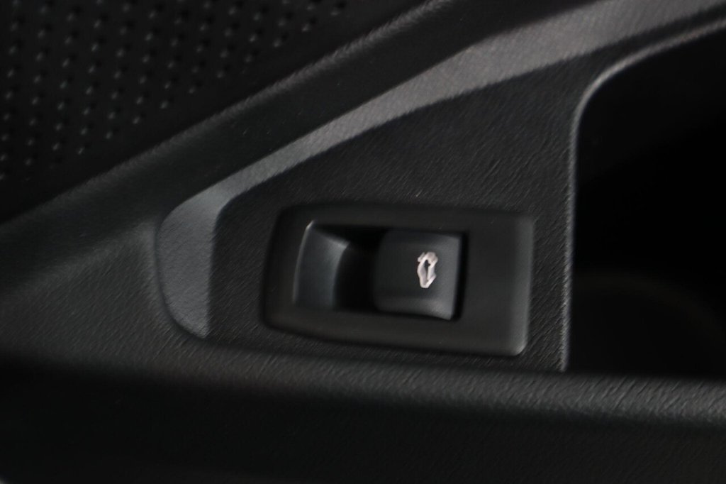 Used BMW 3 Series 2024 for sale - 78003174: Photo 23