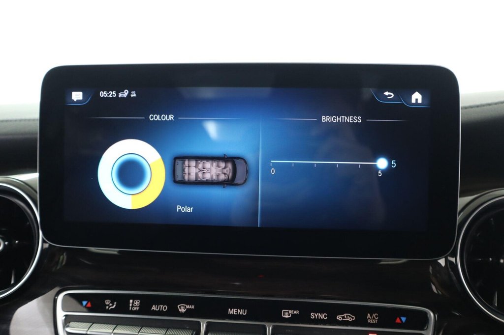 Used Mercedes-Benz V-Class 2020 for sale - 76417617: Photo 47