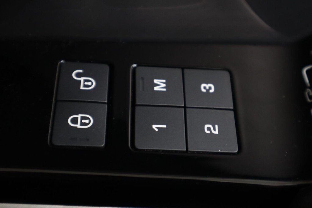 Used Land Rover Range Rover Velar 2019 for sale - 75998551: Photo 23