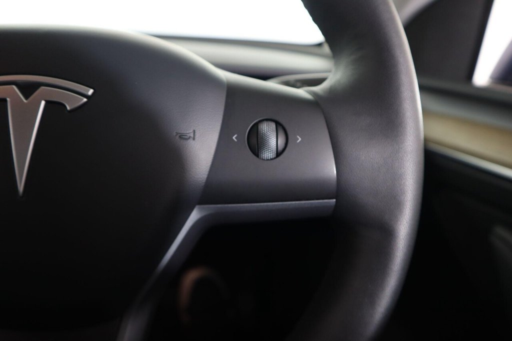 Used Tesla Model Y 2022 for sale - 77327905: Photo 18