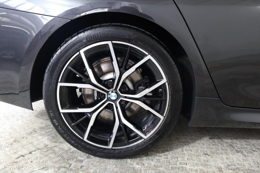 Used BMW 5 Series 2021 for sale - 76356687: Photo 32