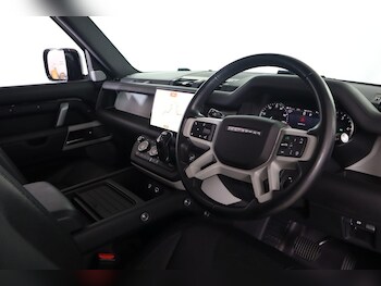 Used Land Rover Defender 2023 for sale - 78738337: Photo