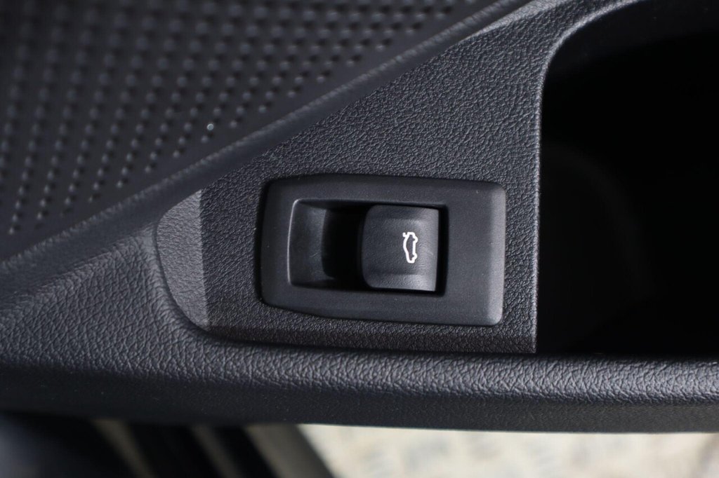 Used BMW 3 Series 2024 for sale - 77991550: Photo 26