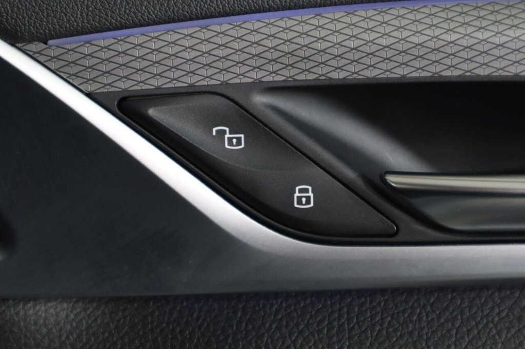 Used BMW 5 Series 2018 for sale - 76642734: Photo 29