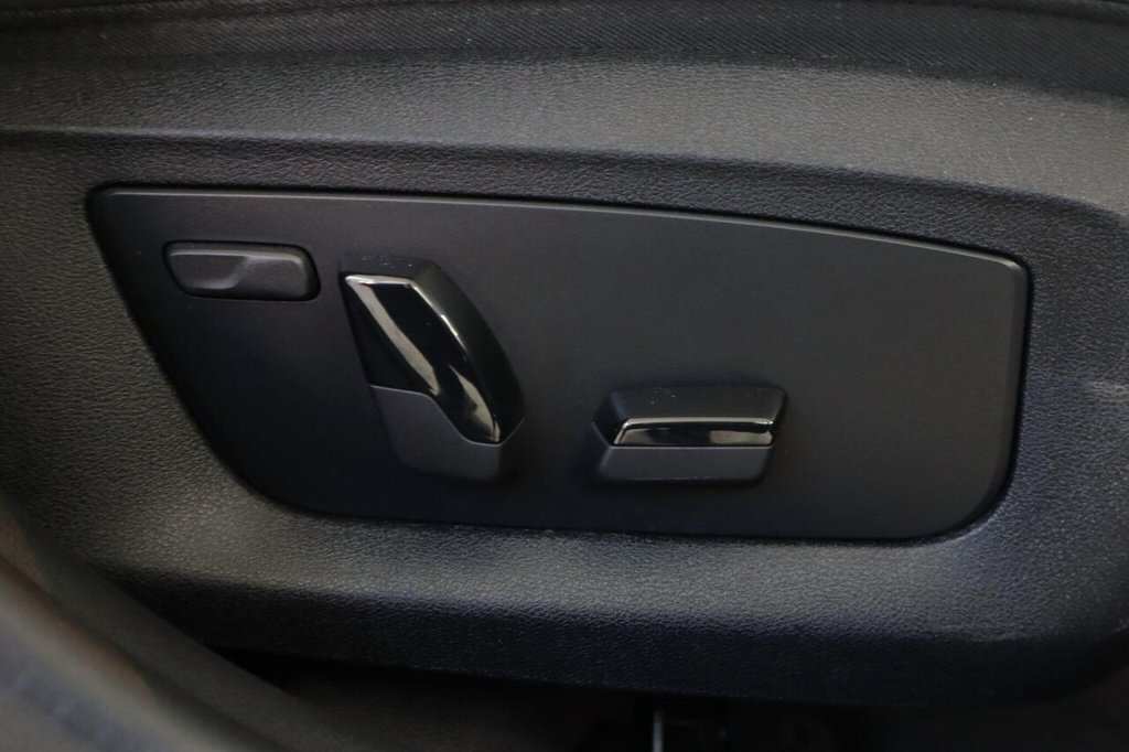 Used BMW 5 Series 2018 for sale - 76642734: Photo 31