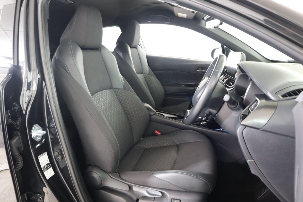 Used Toyota C-HR 2022 for sale - 76333785: Photo 14