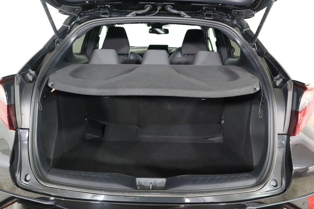 Used Toyota C-HR 2022 for sale - 76333785: Photo 43