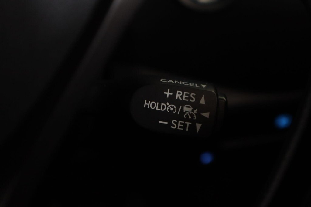 Used Toyota C-HR 2022 for sale - 76333785: Photo 50