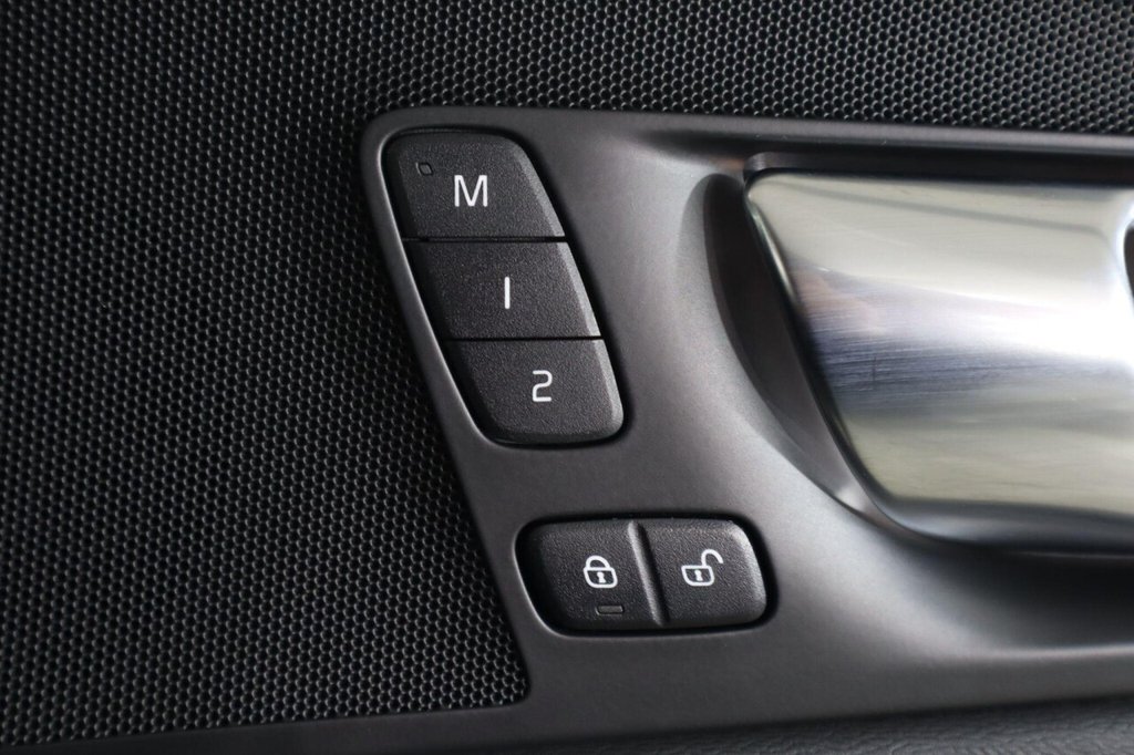 Used Volvo XC60 2022 for sale - 76406796: Photo 28