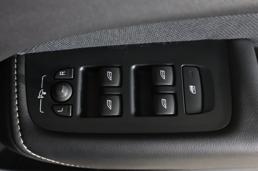 Used Volvo XC60 2022 for sale - 76406796: Photo 29