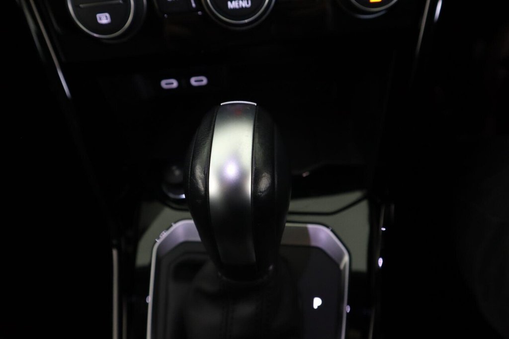 Used Volkswagen T-Roc 2021 for sale - 76496413: Photo 14