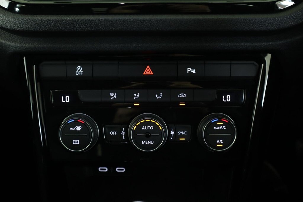 Used Volkswagen T-Roc 2021 for sale - 76496413: Photo 22