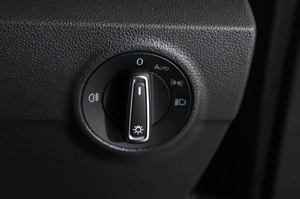 Used Volkswagen T-Roc 2021 for sale - 76496413: Photo 25