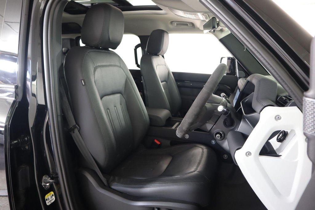 Used Land Rover Defender 110 2021 for sale - 78219282: Photo 14