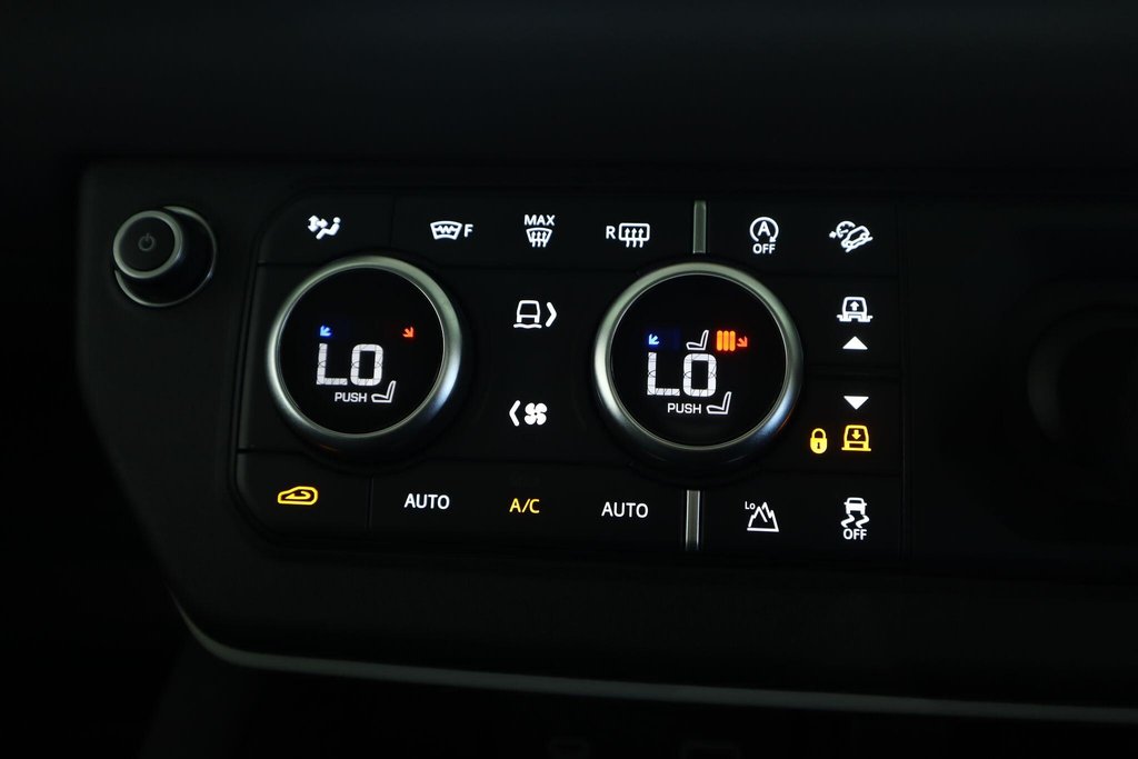 Used Land Rover Defender 110 2021 for sale - 78219282: Photo 24