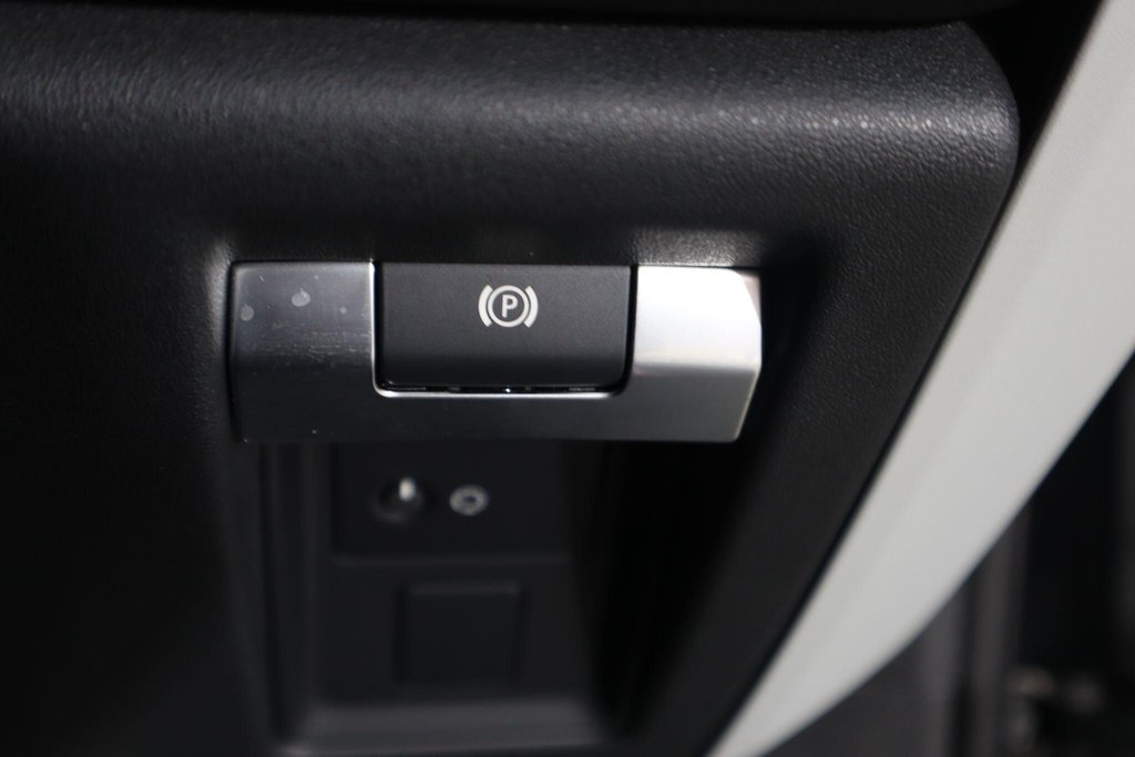 Used Land Rover Defender 110 2021 for sale - 78219282: Photo 26